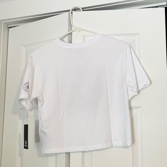 NWT Converse Cropped T-Shirt. Big girl size M, can fit a women size XS - S. - Picture 3 of 6